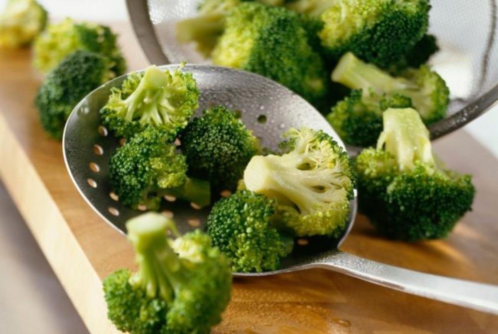 Brokoli je veoma koristan za muškarce jer ima visok sadržaj sulforafana