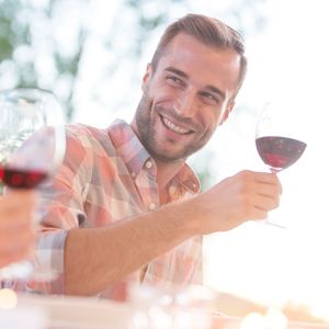 Crveno vino ipak nije dobro za zdravlje srca: Stručnjaci razbili mit star