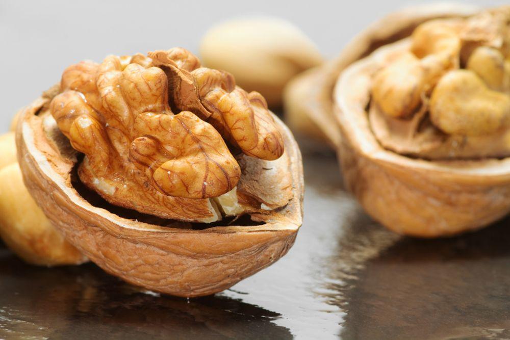 Stručnjaci savetuju da jedete samo neslane orašaste plodove