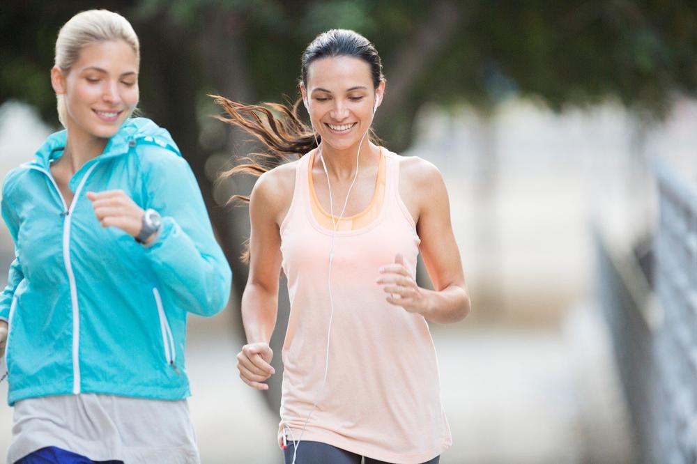 Dosta ljudi primenjuje režim brzog hodanja sa kratkim intervalima trčanja, kako bi poboljšali učinkovitost treninga
