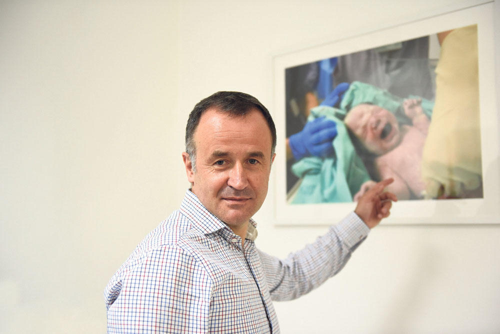 Dr Milan Milenković, specijalista ginekologije i akušerstva, subspecijalista reproduktivne medicine i doktor medicinskih nauka