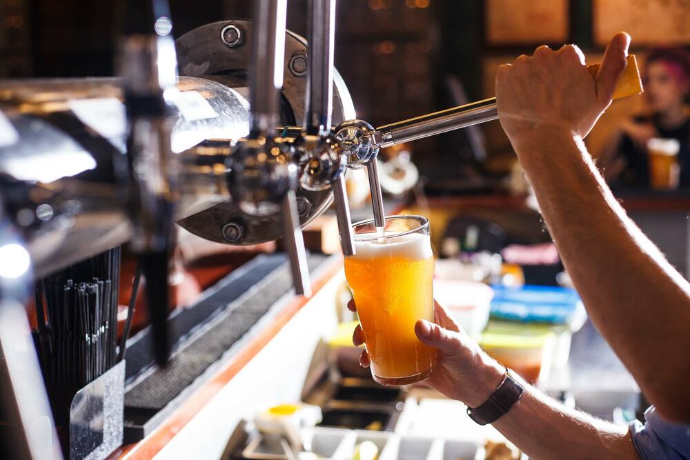 Umerena konzumacija piva umanjuje mogućnost pojave Alchajmerove bolesti i demencije za 23 odsto