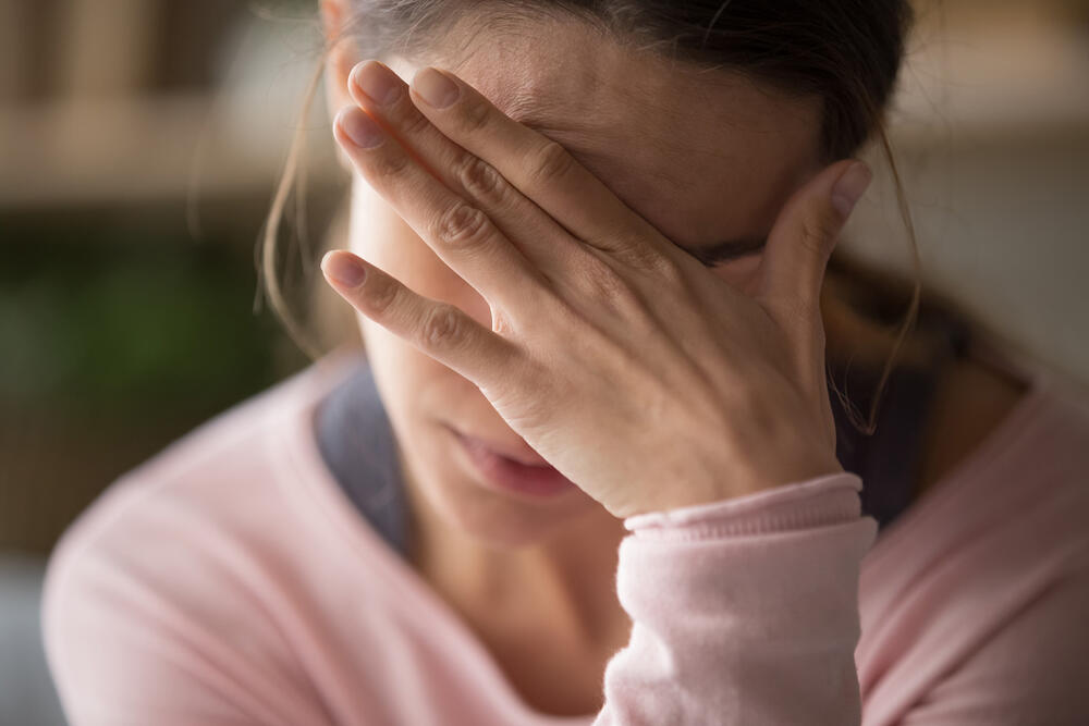 Simptomi 'povratne' glavobolje su slični onima kao kod tenzijske glavobolje ili migrene