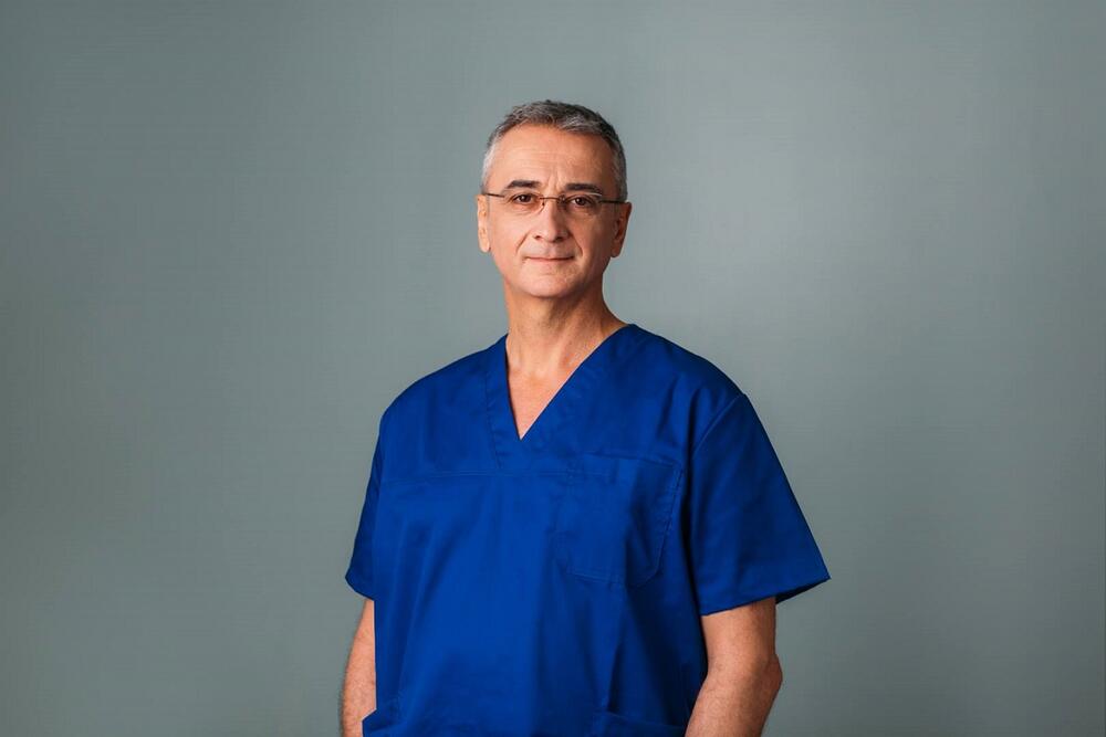 Dr Miloš Bjelović
