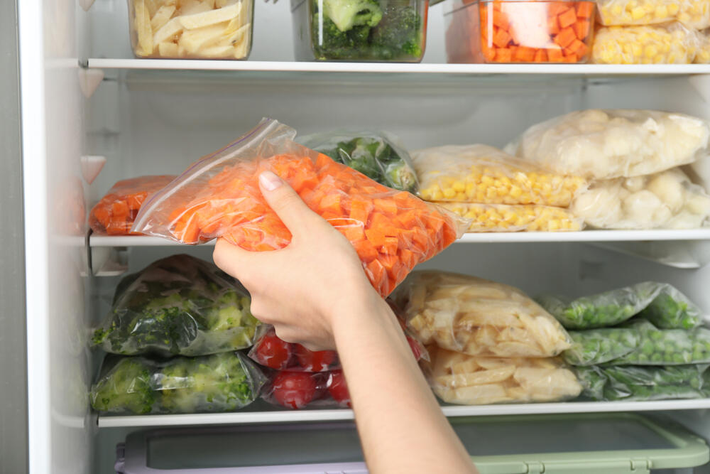 Prepun frižider može dovesti do manjeg protoka vazduha, pa hrana ne može da se ohladi do odgovarajuće temperature