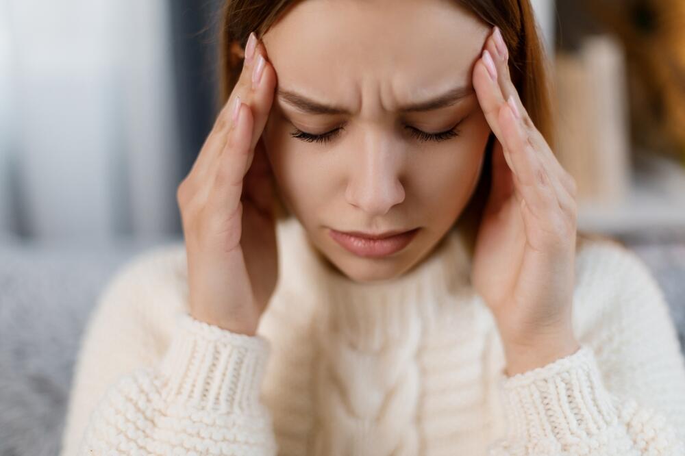 Da li vaša migrena ima AURU? Simptomi traju od pet minuta do sat vremena i nisu nimalo prijatni