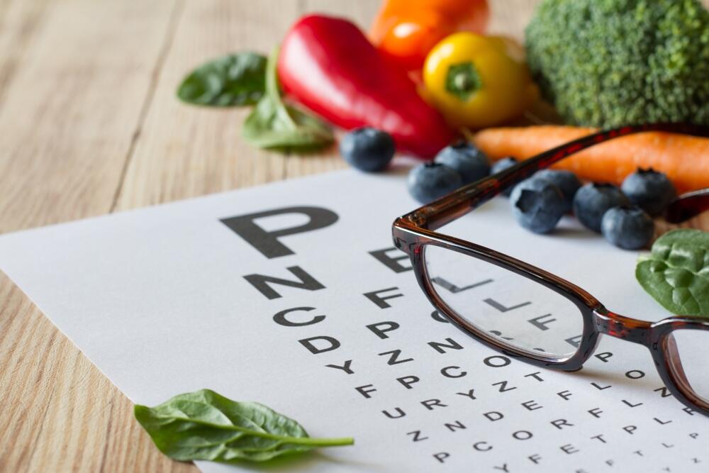 Konzumiranje hrane bogate vitaminima A, C i E, beta-karotenom, omega-3 masnim kiselinama poboljšava zdravlje očiju
