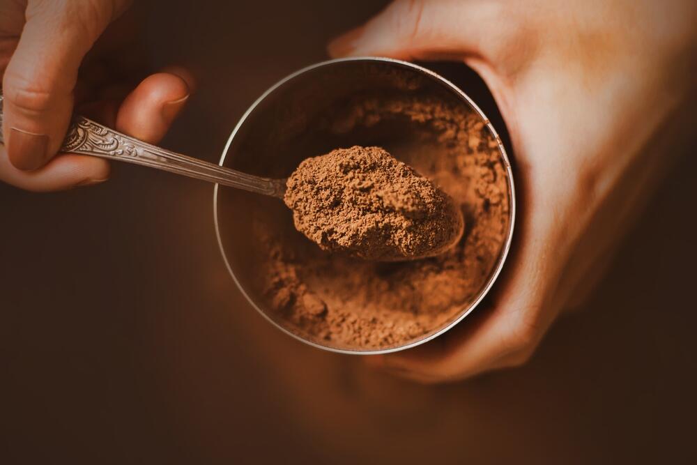 Kakao prah takođe sadrži flavanole, koji imaju antiinflamatorno dejstvo