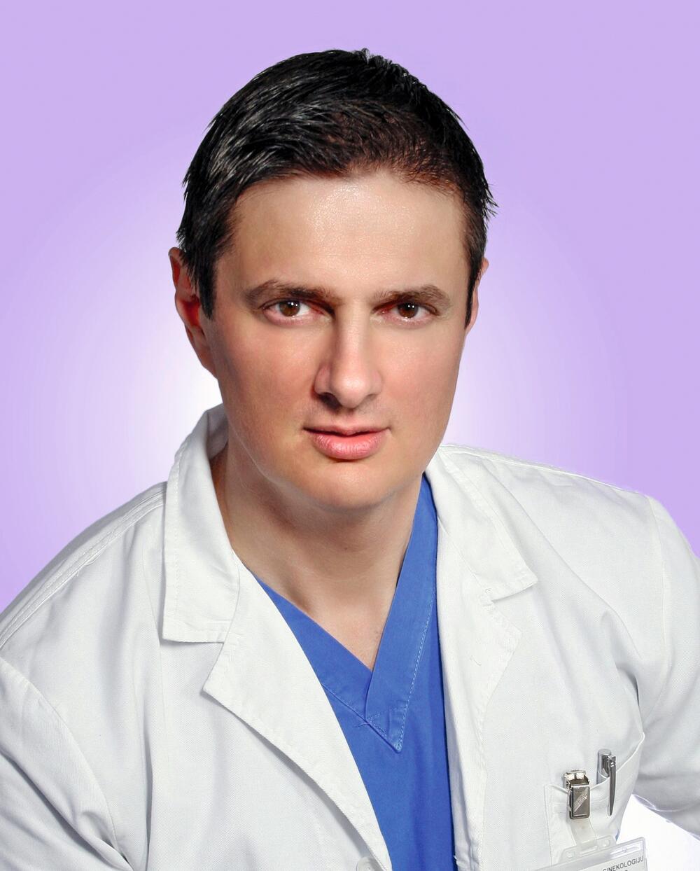 Prof. dr Artur Bjelica, ginekolog-akušer-endokrinolog