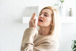 7 stanja koja uzrokuju loš zadah: Od raka pluća do otkazivanja bubrega