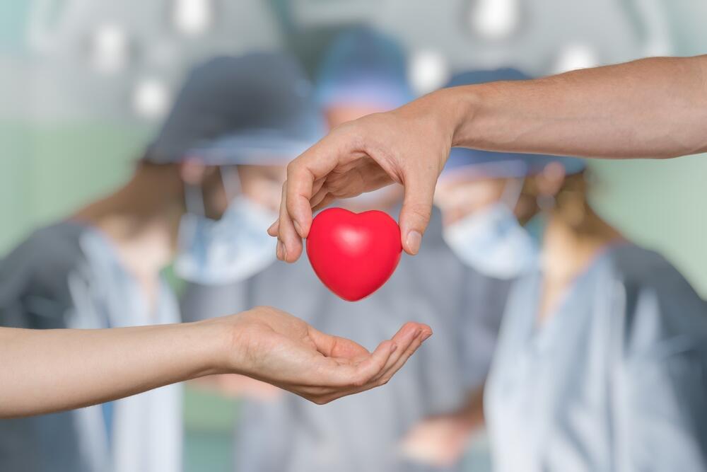 Srbija obeležava Nacionalni dan donora sa listom većom od 2.000 ljudi koji i dalje čekaju najvažniji poziv u životu, donora i transplantaciju organa. 
