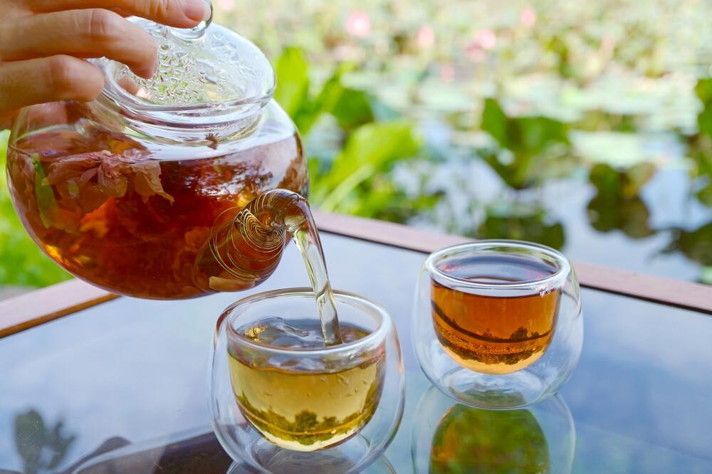 Napravite čaj za masnu jetru: Nutricionista otkriva 10 biljaka koje mogu da pomognu